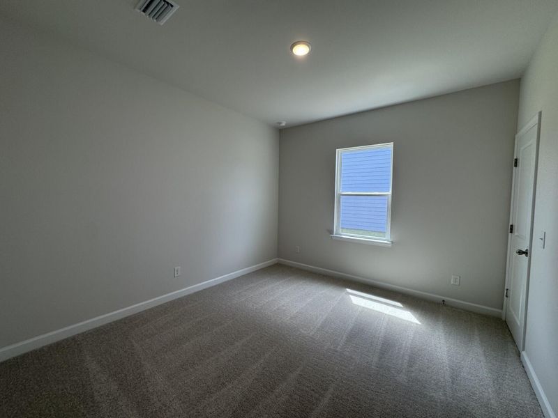 Spacious, unfurnished interior of a new home in , Ravenel (Image 22).
