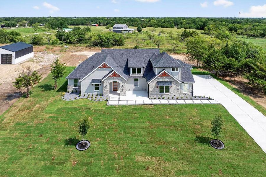 Aerial view of property and surrounding area