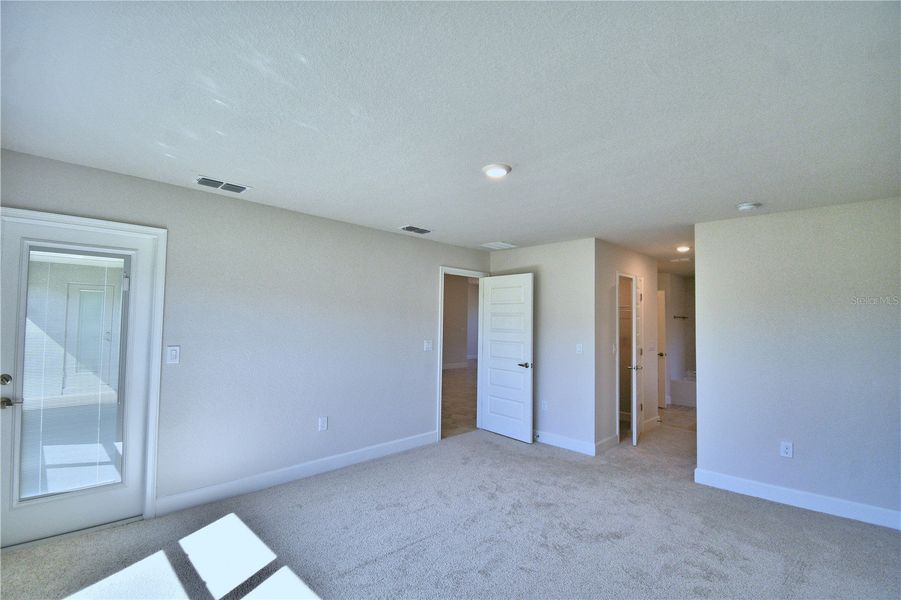 Spacious, unfurnished interior of a new home in Cadence Crossing, Auburndale (Image 40). Spacious, unfurnished interior of a new home in Cadence Crossing, Auburndale (Image 40).