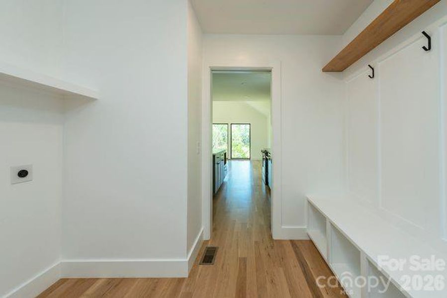 Spacious, unfurnished interior of a new home in , Asheville (Image 23).