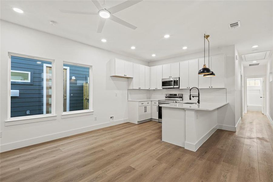 Furnished interior view inside a new home in , Dallas (Image 9). Furnished interior view inside a new home in , Dallas (Image 9).