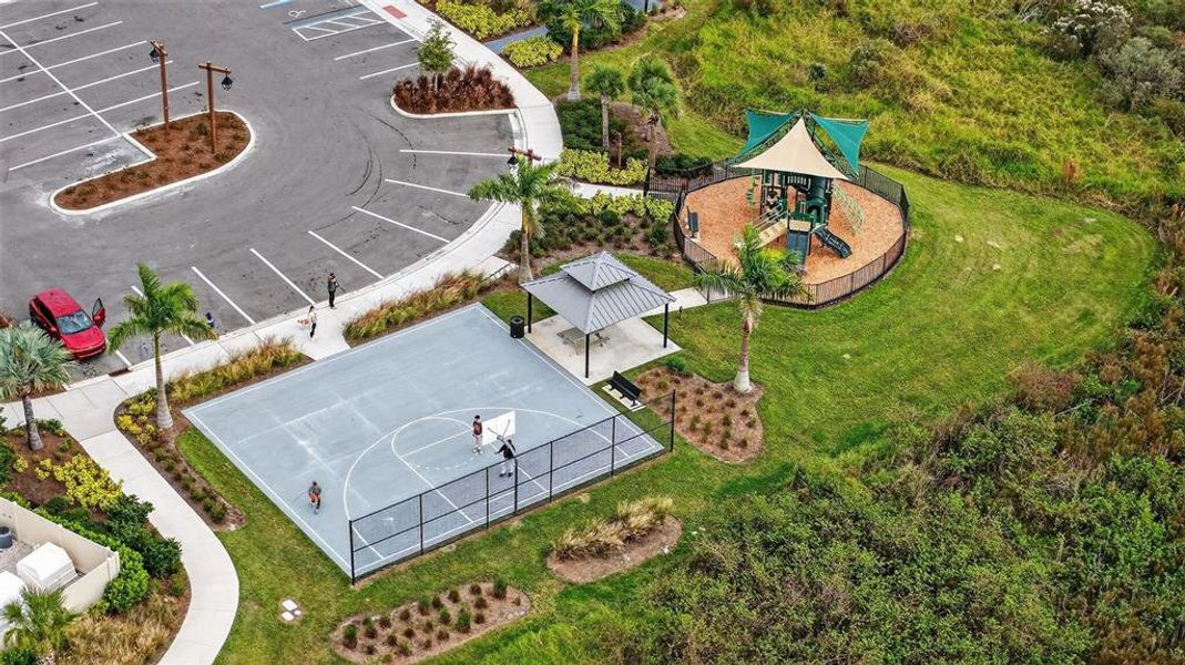 Community amenities in Farm at Varrea, Plant City (Image 30).