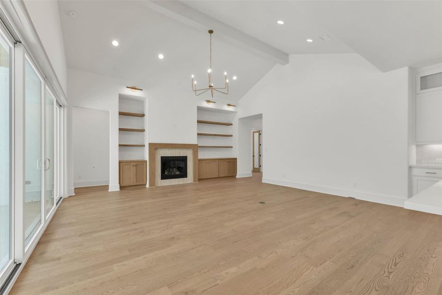 Spacious, unfurnished interior of a new home in , College Station (Image 15).