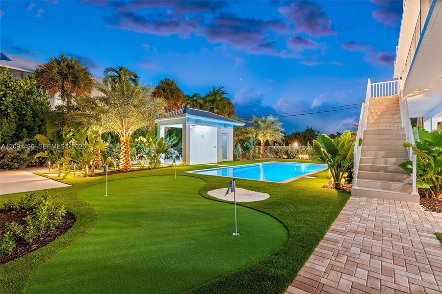 Exterior details and patio area of a home in , Tavernier (Image 48).
