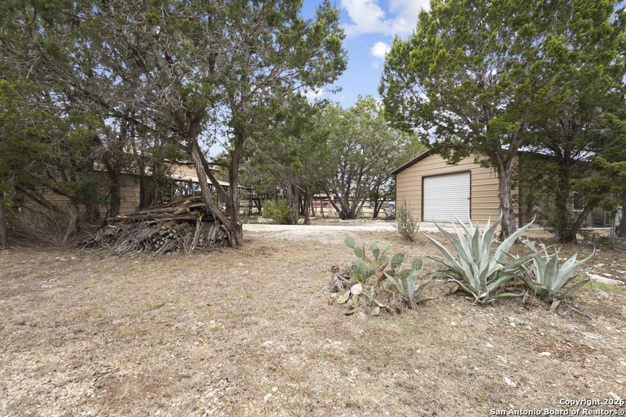 Natural landscape and outdoor views near  in Bandera (Image 20).