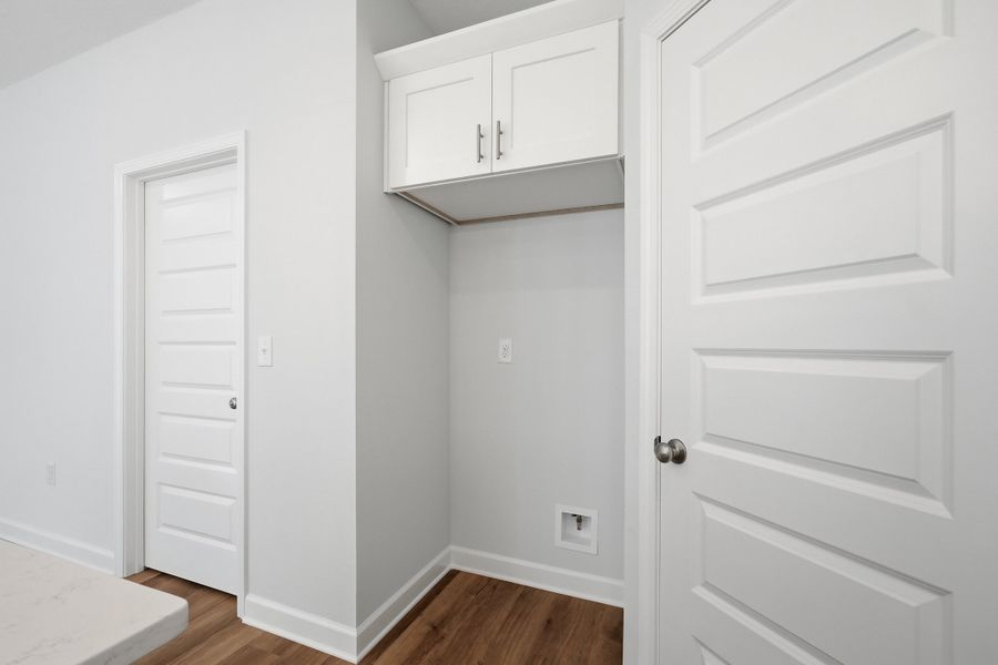 Spacious, unfurnished interior of a new home in , Crestview (Image 20).