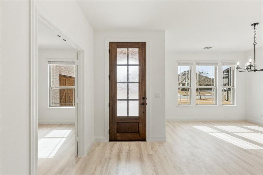 Spacious, unfurnished interior of a new home in Terracina, Rockwall (Image 17). Spacious, unfurnished interior of a new home in Terracina, Rockwall (Image 17).