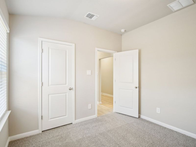 Spacious, unfurnished interior of a new home in Eastern Wells, Jarrell (Image 10).
