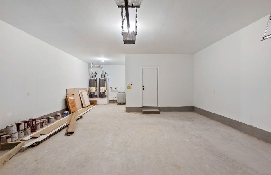 Spacious, unfurnished interior of a new home in West Cypress Hills, Spicewood (Image 47).