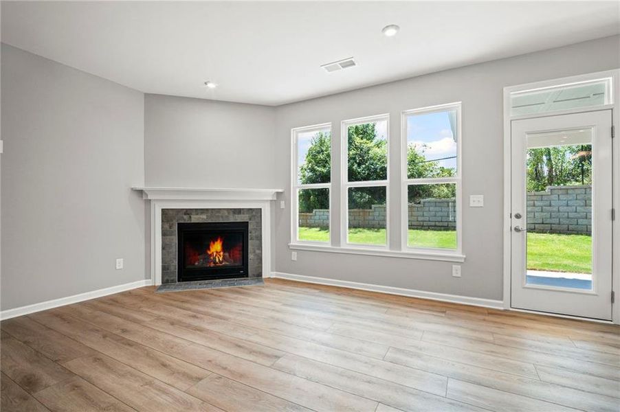 Spacious, unfurnished interior of a new home in Laurel Farms, Dallas (Image 28).