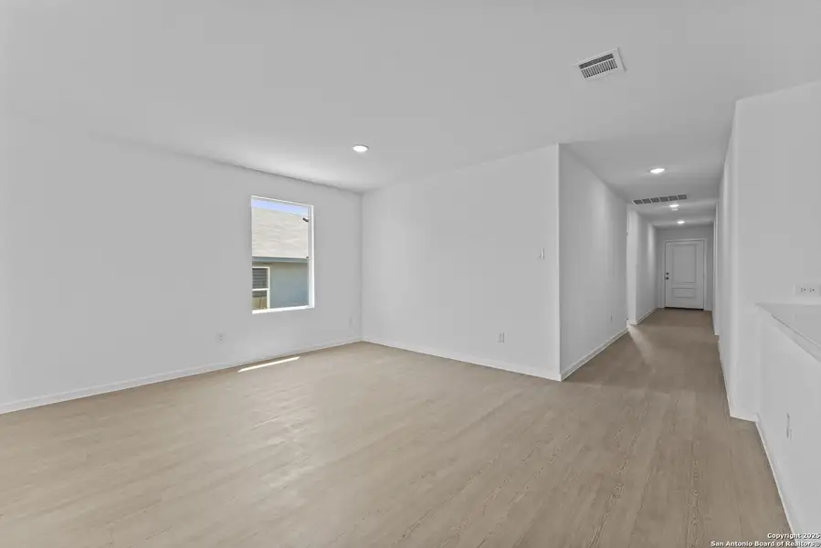 Spacious, unfurnished interior of a new home in Lodi Grove, Floresville (Image 11). Spacious, unfurnished interior of a new home in Lodi Grove, Floresville (Image 11).