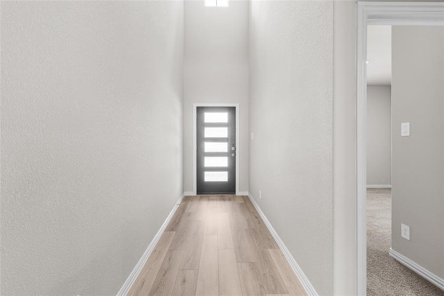 Spacious, unfurnished interior of a new home in Stratton Place, Greenville (Image 27).