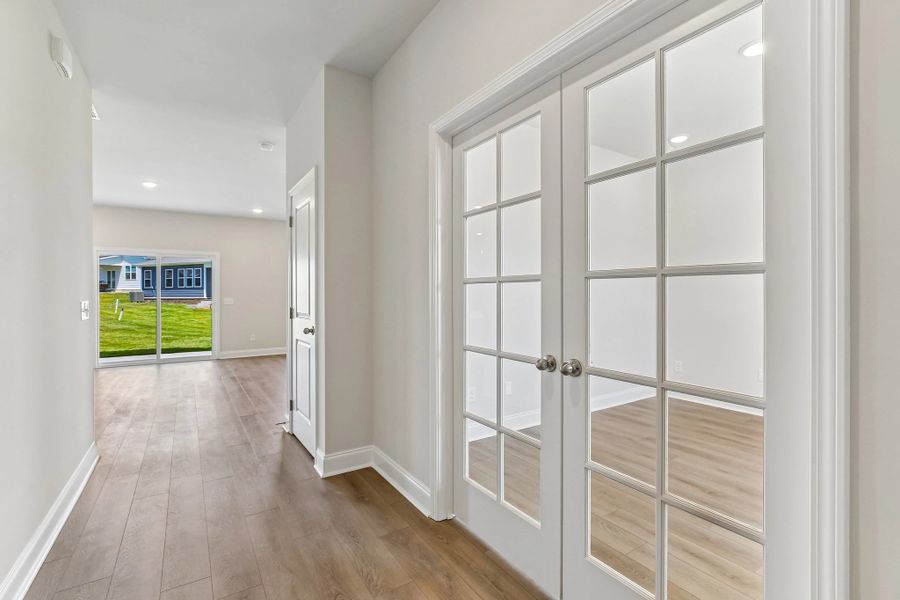Spacious, unfurnished interior of a new home in Cades Bluff, Lebanon (Image 15). Spacious, unfurnished interior of a new home in Cades Bluff, Lebanon (Image 15).