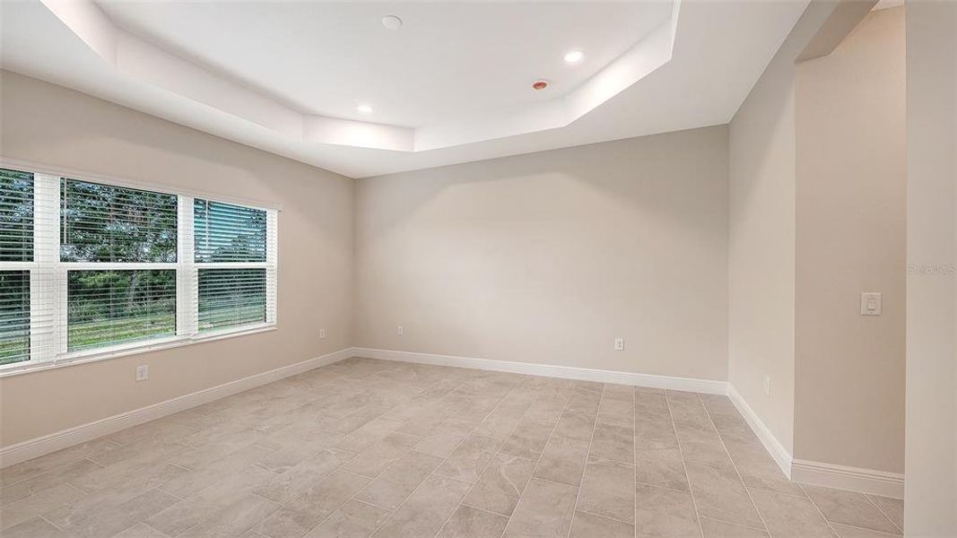 Spacious, unfurnished interior of a new home in Grand Park, Sarasota (Image 30).