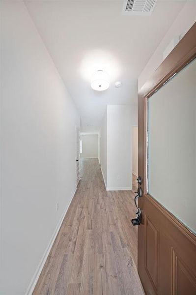 Spacious, unfurnished interior of a new home in , Dahlonega (Image 13).