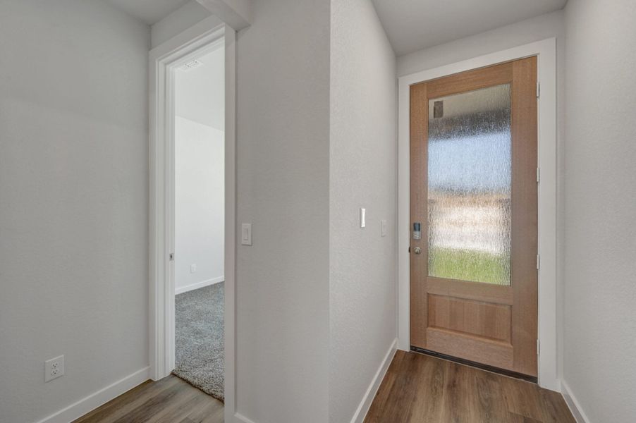 Spacious, unfurnished interior of a new home in The Meadows at Hunters Ranch, San Antonio (Image 19).