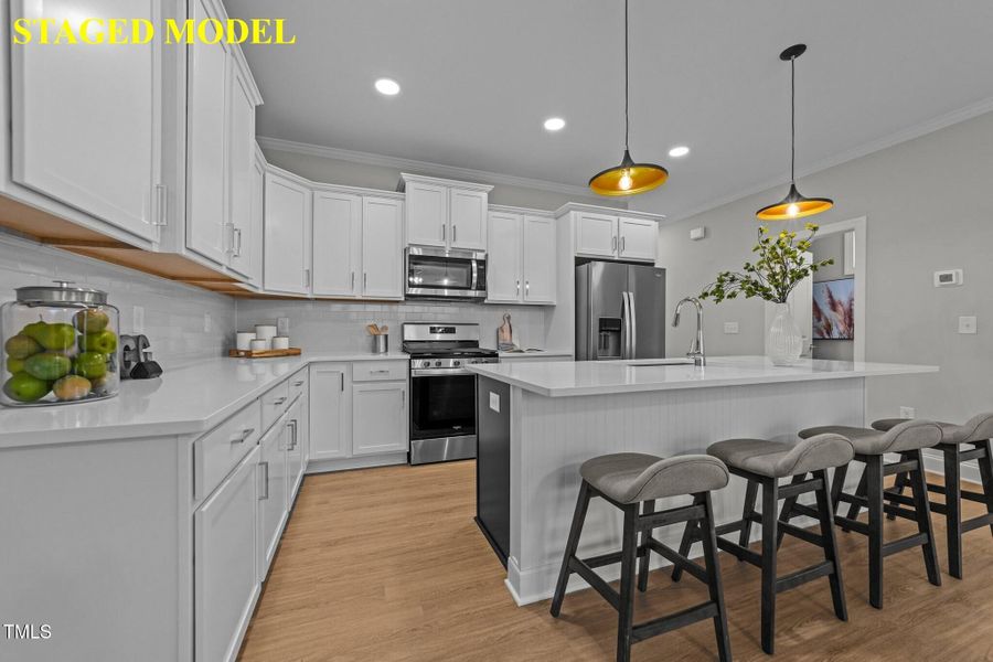 Staged Model (2) Staged Model (2)