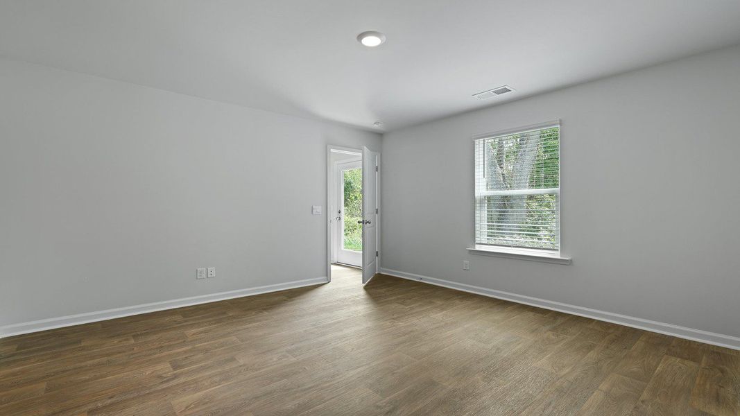 Spacious, unfurnished interior of a new home in Center Pointe, Santee (Image 11).
