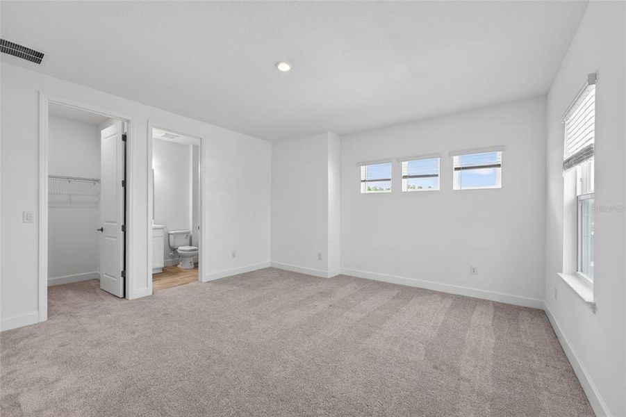 Spacious, unfurnished interior of a new home in River Landing, Wesley Chapel (Image 23). Spacious, unfurnished interior of a new home in River Landing, Wesley Chapel (Image 23).