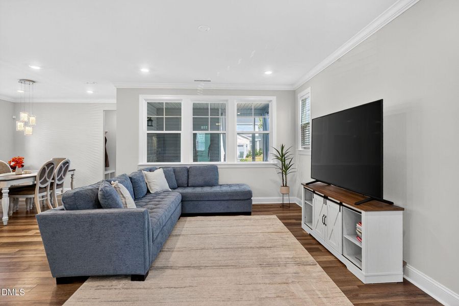 09_159_Edge_of_Auburn_Blvd_Raleigh_NC_27 09_159_Edge_of_Auburn_Blvd_Raleigh_NC_27