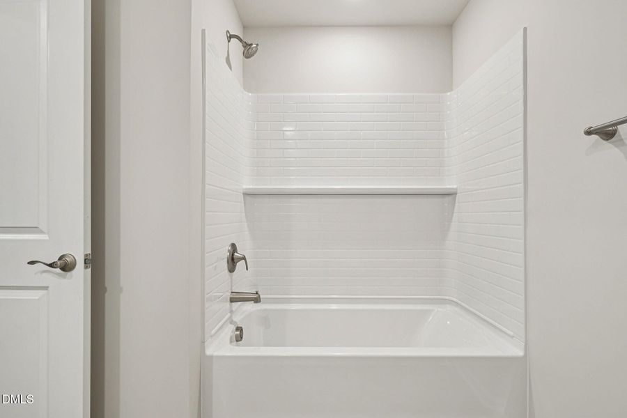 32-web-or-mls-Raleigh- Taylorsville-1216