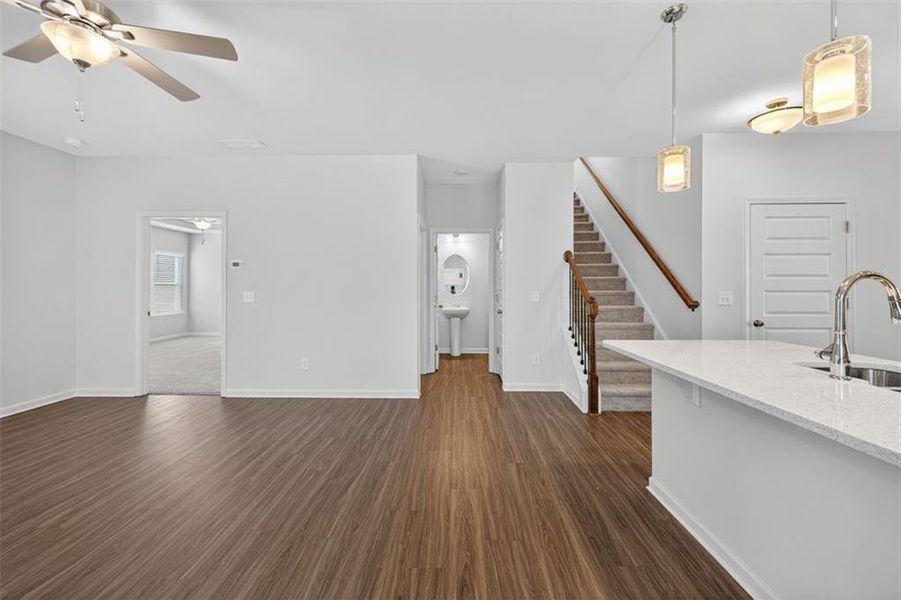 Spacious, unfurnished interior of a new home in Garrett Preserve, Douglasville (Image 31).