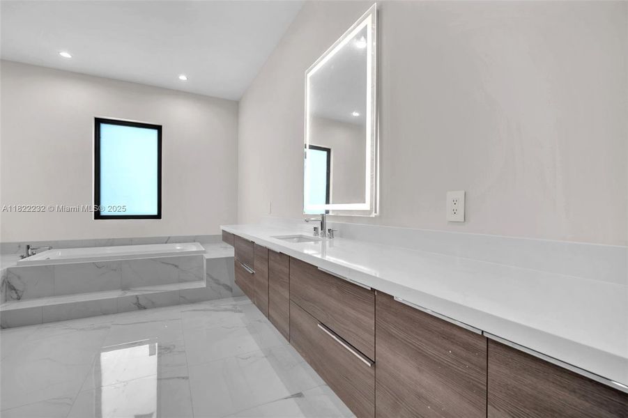 Furnished interior view inside a new home in , Hollywood (Image 7).