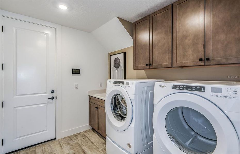 Furnished interior view inside a new home in , Wesley Chapel (Image 16).