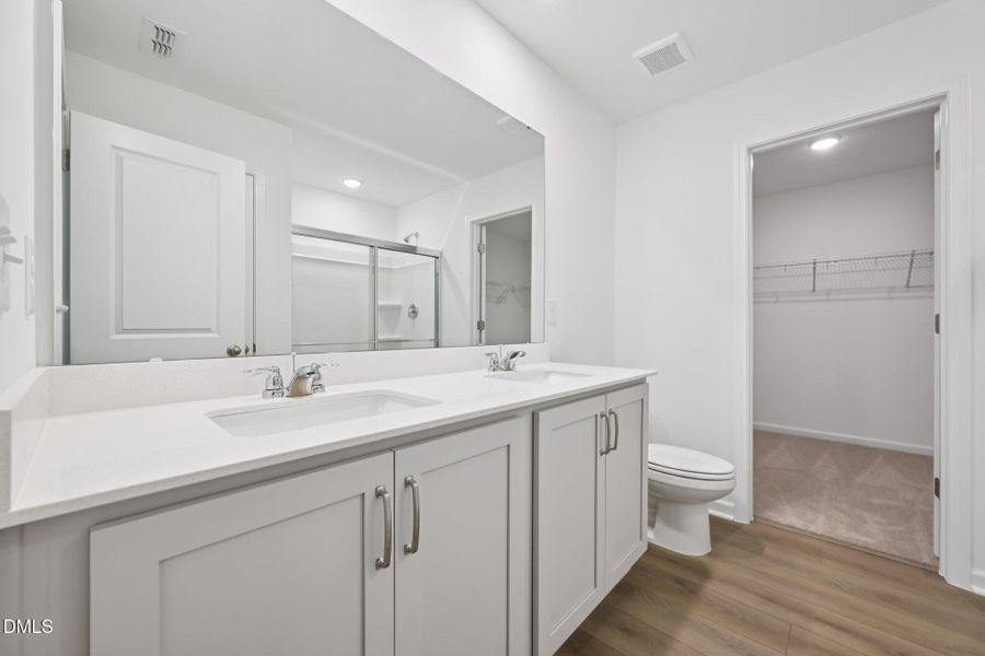 30-web-or-mls-Salers Loop-S1703-030 30-web-or-mls-Salers Loop-S1703-030