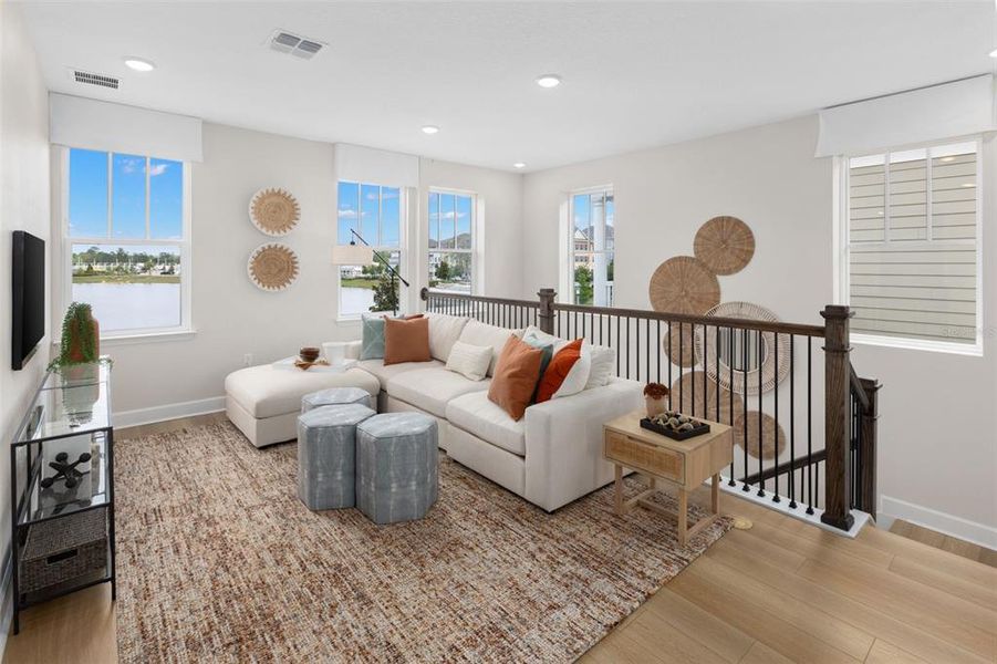 MODEL - Loft MODEL - Loft