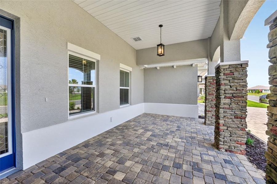 Exterior details and patio area of a home in , Ocala (Image 35).