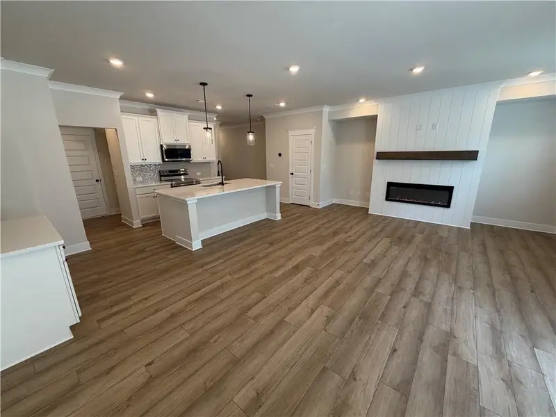 Spacious, unfurnished interior of a new home in Millstone at Mundy Mill, Gainesville (Image 18).