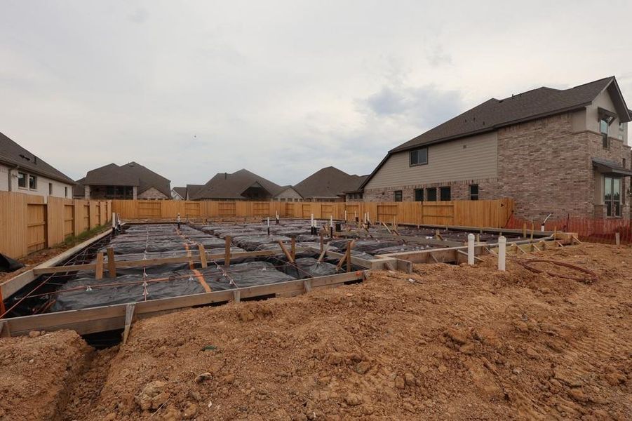 Every foundation at DWH is engineered and it’s inspected three times! We do not do “batch” testing. Rest easy knowing your foundation comes with a 10 year warranty. Every foundation at DWH is engineered and it’s inspected three times! We do not do “batch” testing. Rest easy knowing your foundation comes with a 10 year warranty.