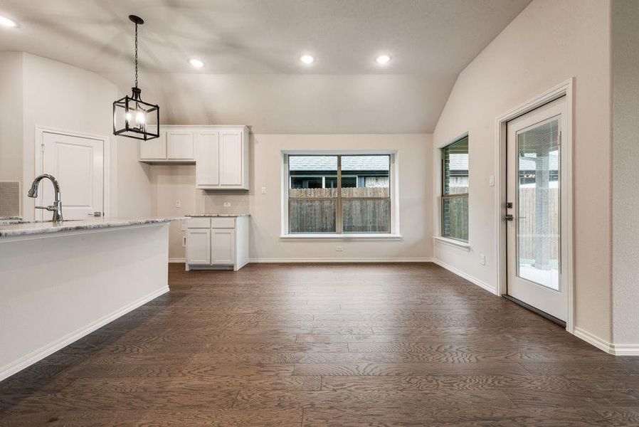 El Dorado-Concept 1660--257 Coronado Court-Breakfast nook-Risewell Homes