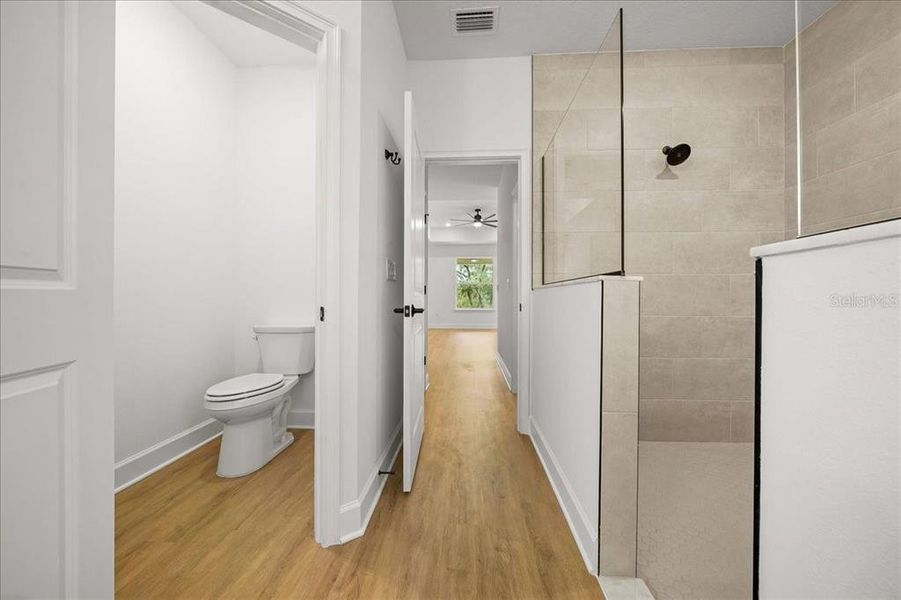 Furnished interior view inside a new home in , Weeki Wachee (Image 15).