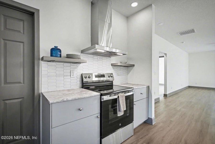 Furnished interior view inside a new home in , Jacksonville (Image 29).