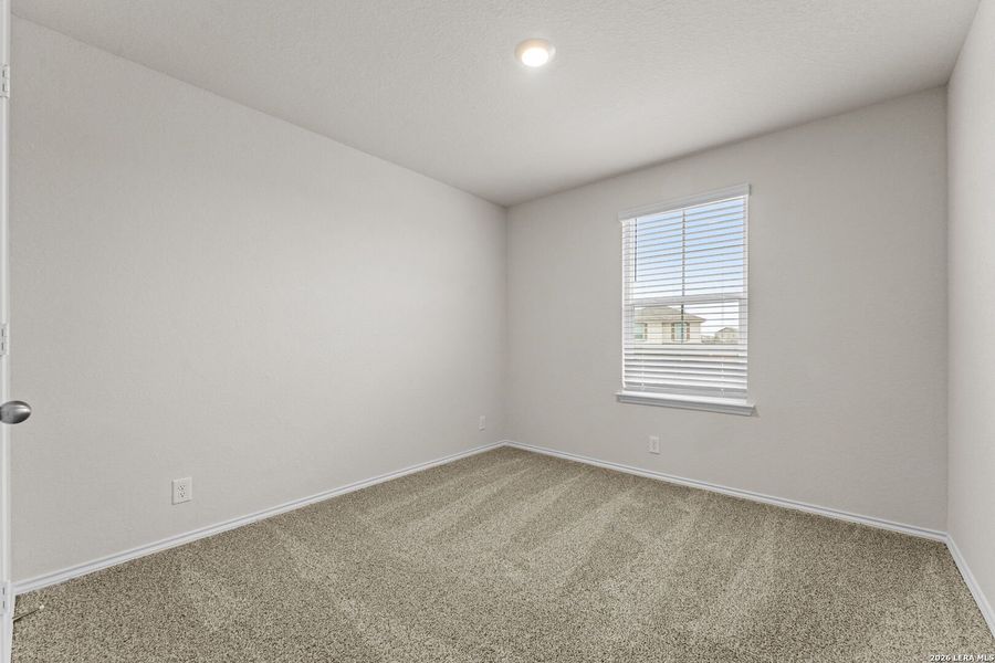Spacious, unfurnished interior of a new home in Redbird Ranch, San Antonio (Image 25).
