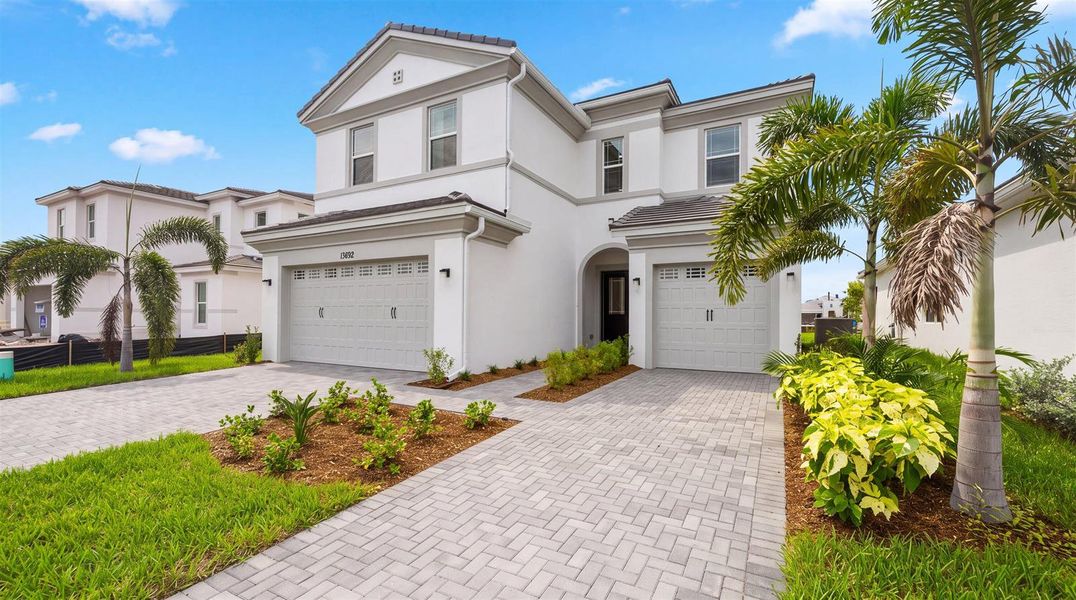 02-13692 Century Oak Cir 02-13692 Century Oak Cir