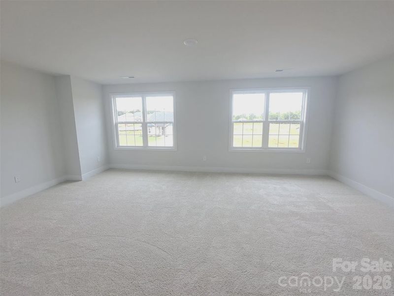 Spacious, unfurnished interior of a new home in Kerns Ridge, Salisbury (Image 13).
