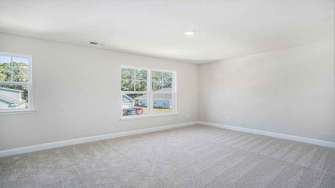 Spacious, unfurnished interior of a new home in Haven View, Murrells Inlet (Image 13).