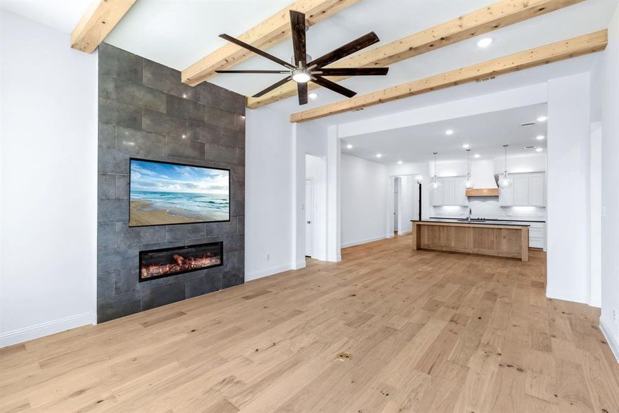 Spacious, unfurnished interior of a new home in University Park at Northpointe, Denton (Image 38).