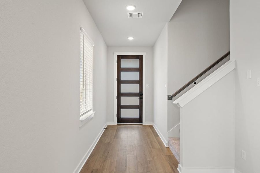 Spacious, unfurnished interior of a new home in Union Collection at Park Central, Georgetown (Image 20). Spacious, unfurnished interior of a new home in Union Collection at Park Central, Georgetown (Image 20).