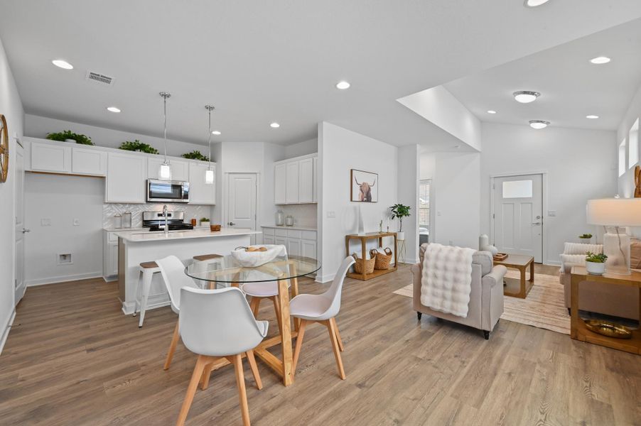 Furnished interior view inside a new home in , Buda (Image 13).