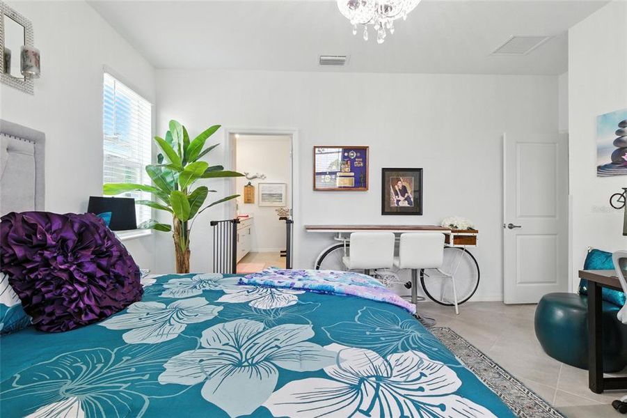 Furnished interior view inside a new home in , Venice (Image 31).