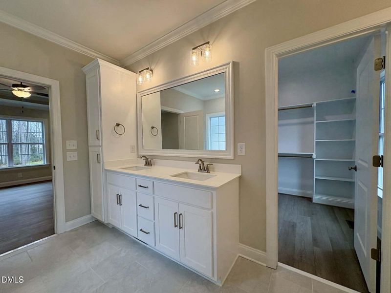 6550cdc4-d349-4905-bdc5-35c8324e1dd6