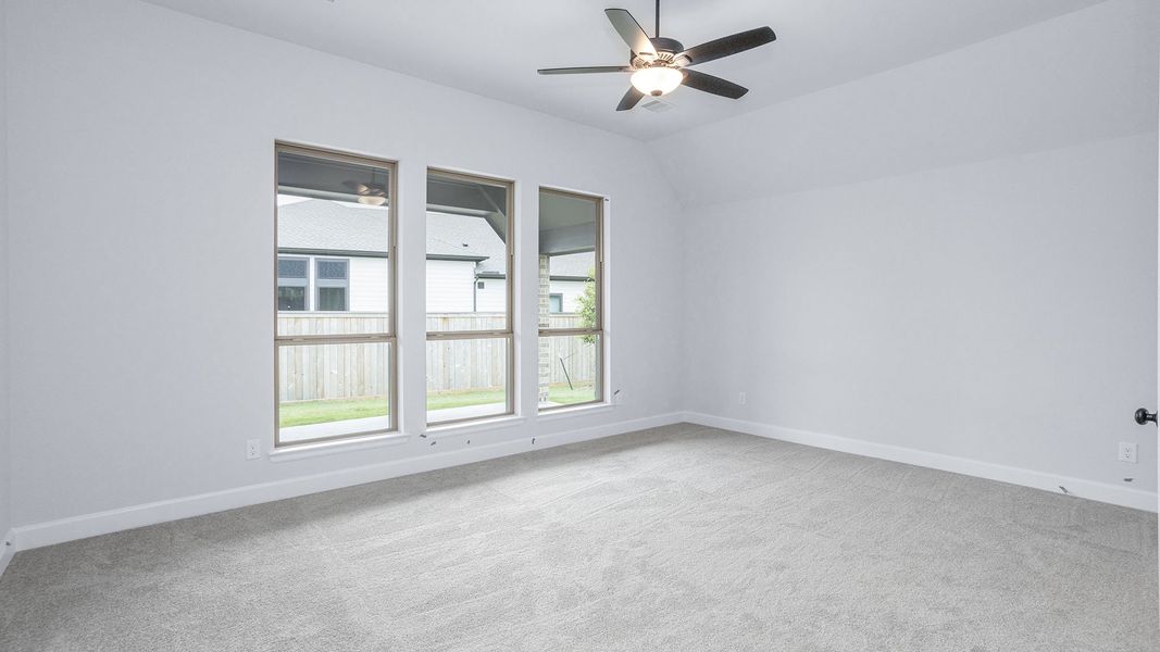 Spacious, unfurnished interior of a new home in Kresston, Montgomery (Image 21).
