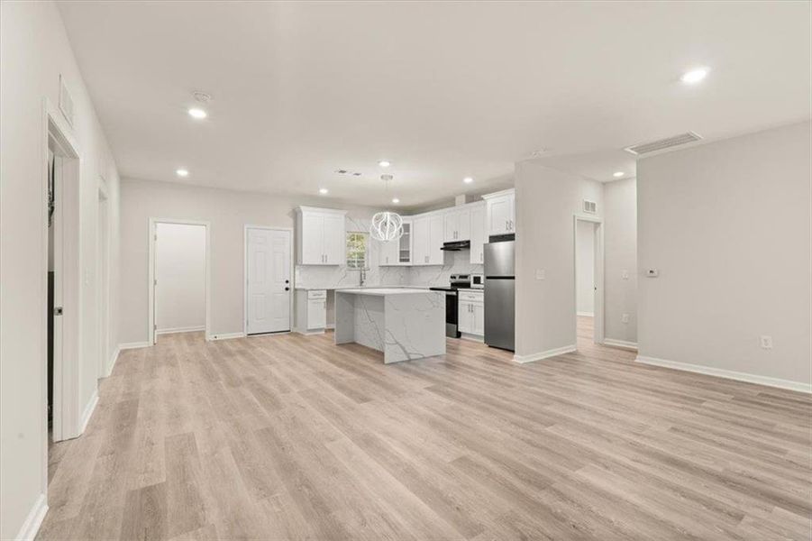 Image 22 of a home in .