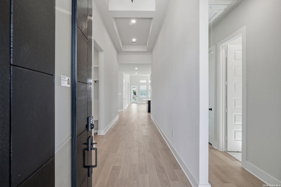 Spacious, unfurnished interior of a new home in Alsatian Oaks, Castroville (Image 34).
