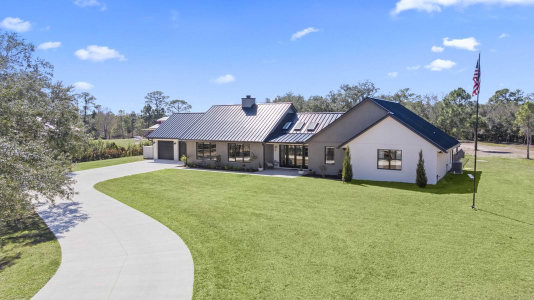 Headliner 1955 Southeast 137th Way - 4