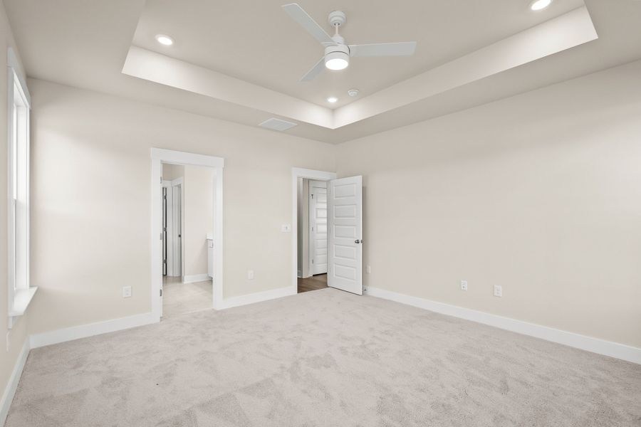 Spacious, unfurnished interior of a new home in Pottery Landing, Conway (Image 15).